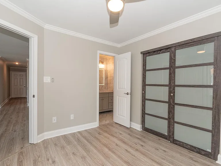 18823 Vineyard Point Ln #3 — Photo 32