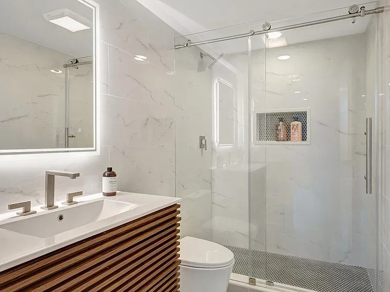 4090 Tivoli Ct #208 — Photo 16