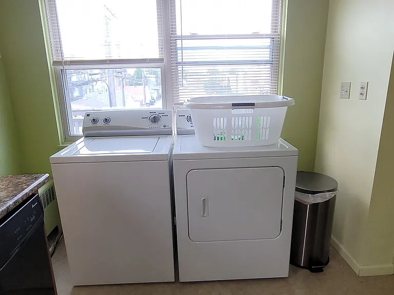 3044 W Addison St #2-B — Photo 18