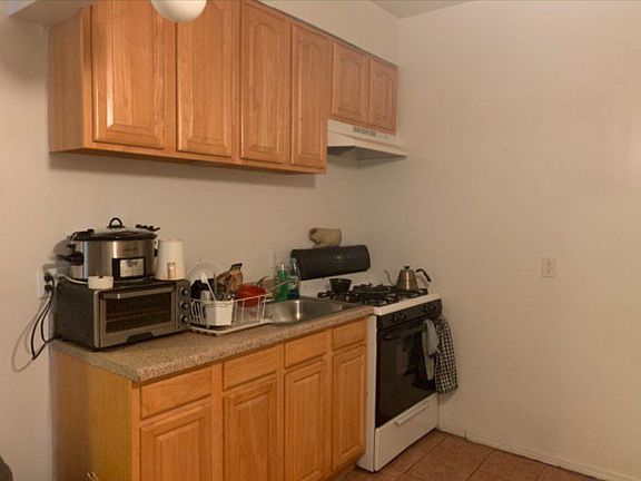 5th image of 315 Jefferson St #4C