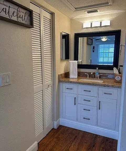 1040 Lake Shore Dr #105 — Photo 11