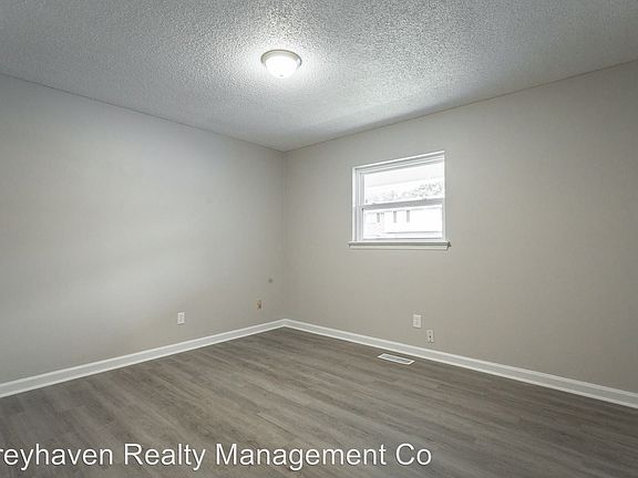 4th image of 4714 Metro Park Ln APT A