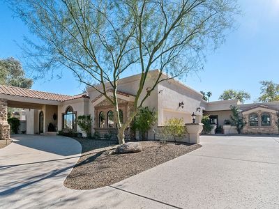 6601 E Caron Dr, Paradise Valley, AZ, 85253