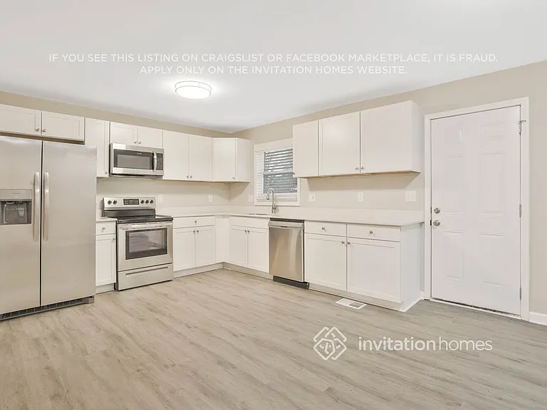 1100 Grace St SW — Photo 9