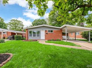 1319 Rushmore Dr, Saint Louis, MO