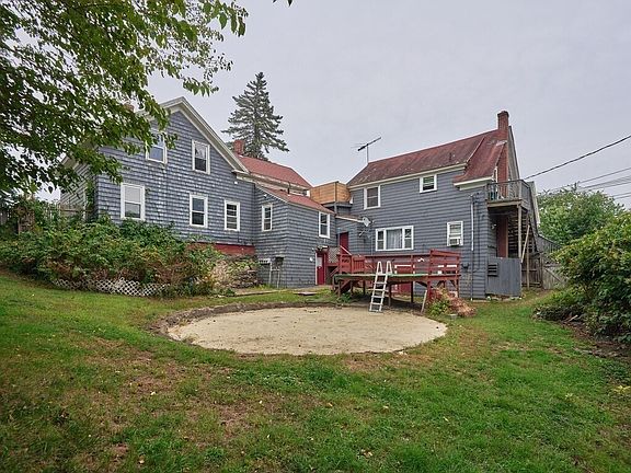 2nd image of 89 Mill St