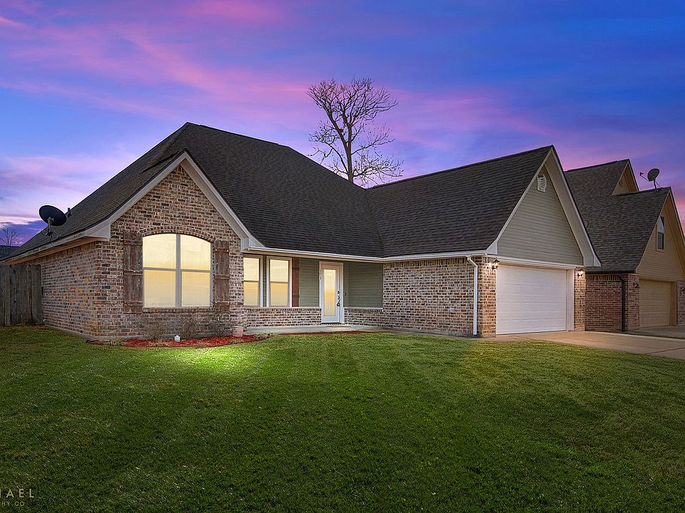 1st image of 173 Bent Tree Loop