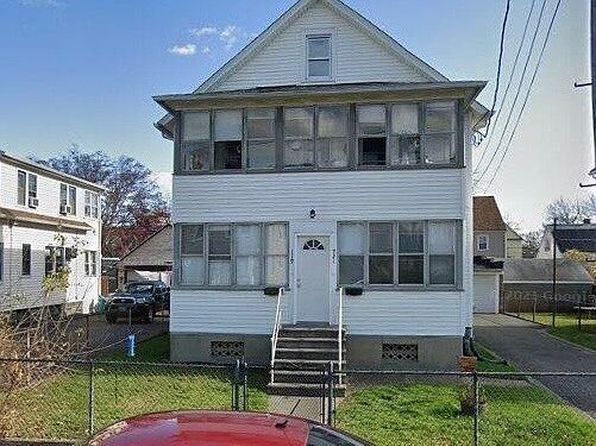 121 Chelsea St