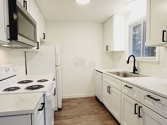 2nd image of 17517 8th Ave E #17519
