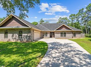 8471 Forest Dr, Foley, AL 36535