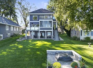 2998 Waubesa Ave, Madison, WI 53711