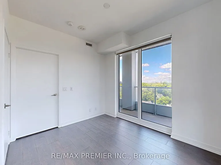 2020 Bathurst St #1116 — Photo 23