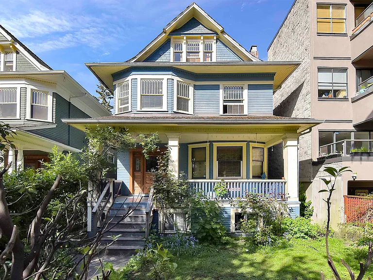 1517 Comox St #2 — Photo 31
