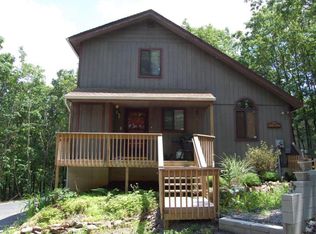 532 Shane Dr, Effort, PA 18330