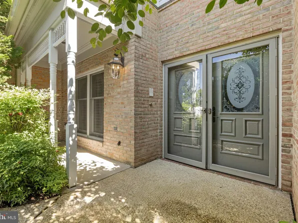 10017 Gable Manor Ct, Potomac, MD 20854