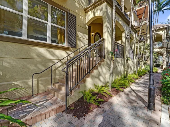 2633 NE 14th Avenue #107, Wilton Manors, FL 33334