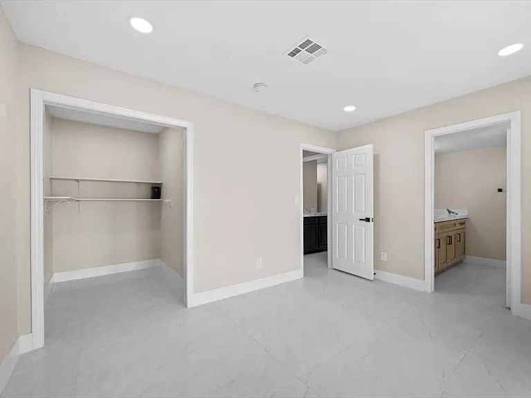 3382 Montessouri St — Photo 34