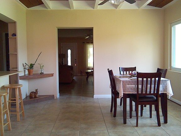 Dining / Kit Counter