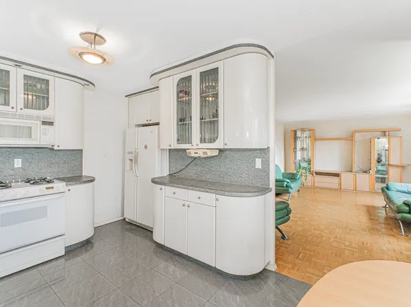 2483 West 16th Street image 12 of 25