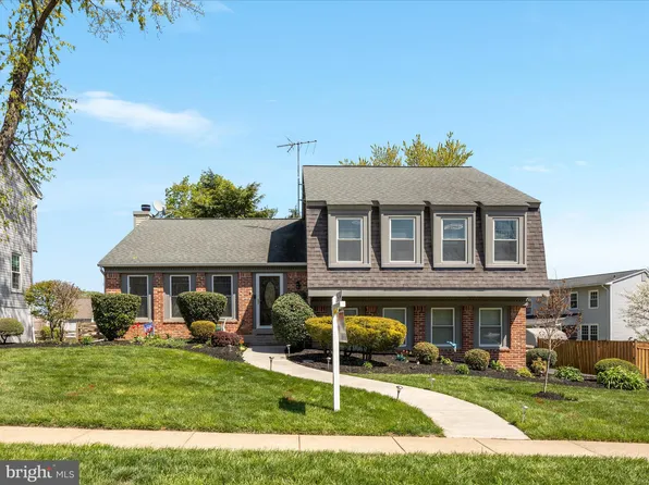 4339 Silas Hutchinson Dr, Chantilly, VA 20151