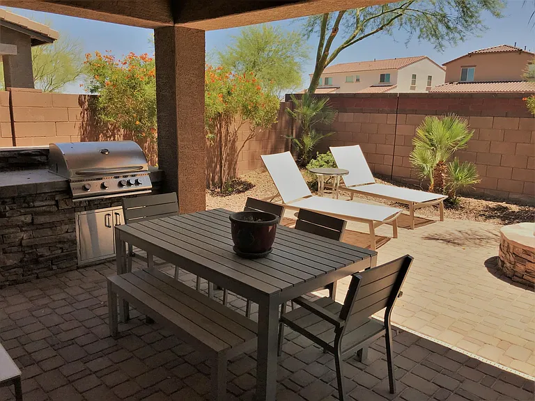 7657 S Debra Dr — Photo 2