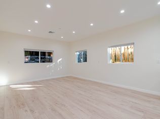 10526 Hillhaven Ave, Tujunga, CA 91042