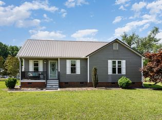 1028 Forest Glen Dr, Raleigh, NC 27603