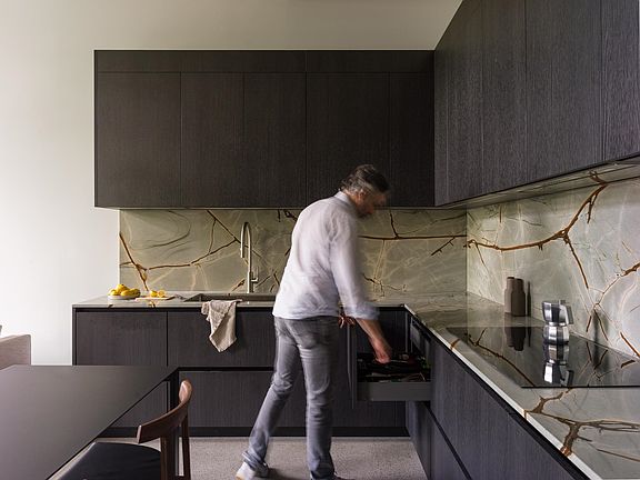2nd image of 546 Beatty St #205