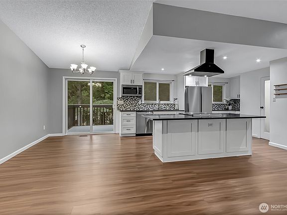 5th image of 5310 66th Avenue W