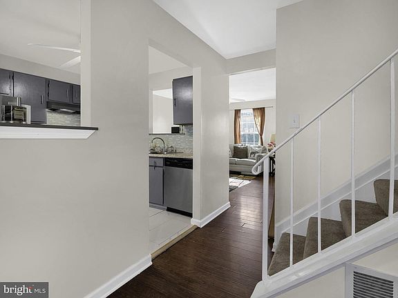 2nd image of 5859 Hil Mar Dr