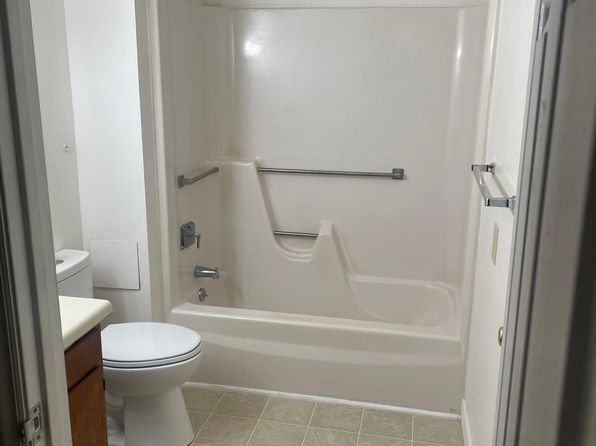101 Santree Dr, Williamston, NC 27892