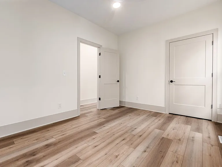 818 S Champion Ave — Photo 21