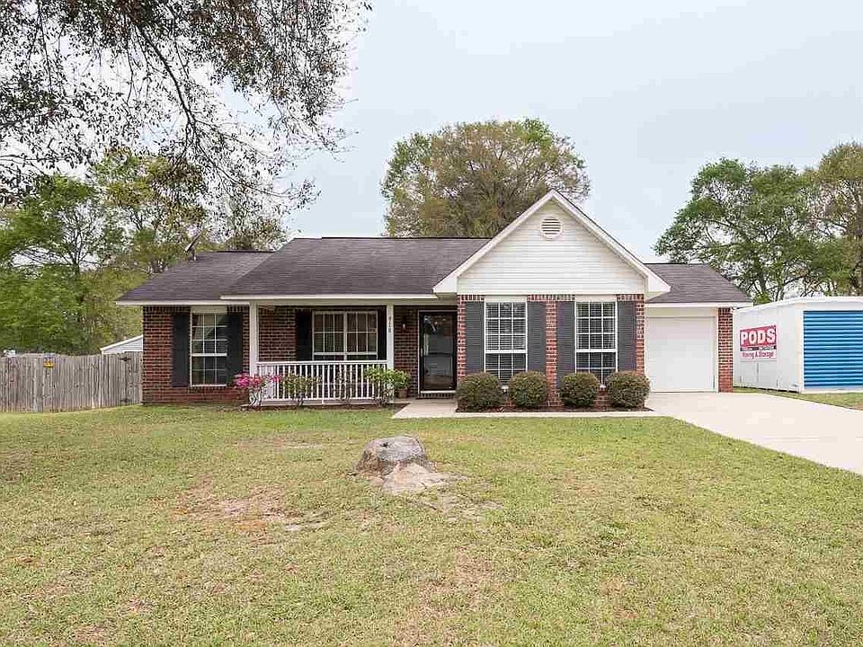 1st image of 918 Gonzalez Park Dr