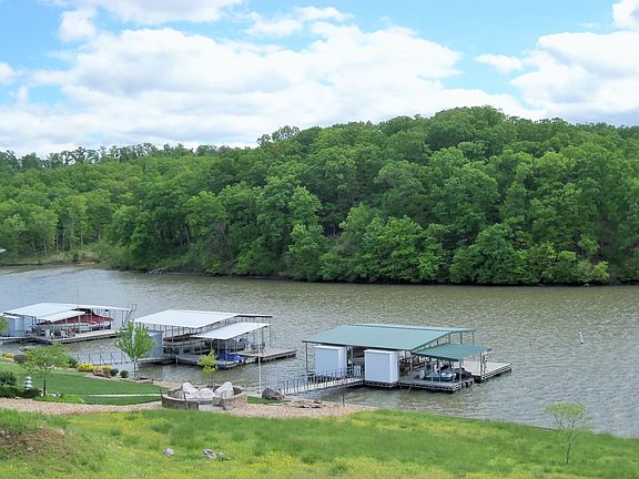 5th image of Coffman Bend Dr