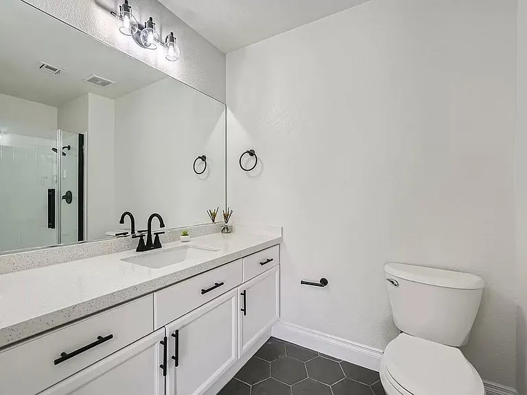3328 Epson St — Photo 15