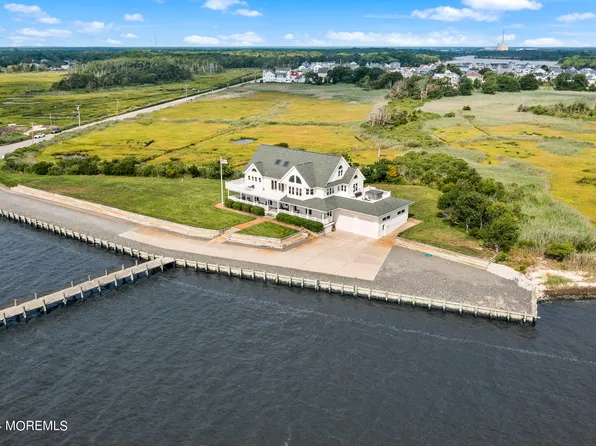 325 Bay Parkway, Waretown, NJ 08758