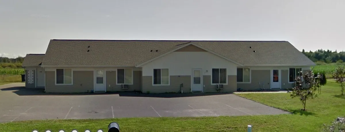 Building Photo - 925 Meadowview Cir N