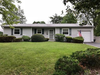 5 Catalina Ct, Centereach, NY, 11720