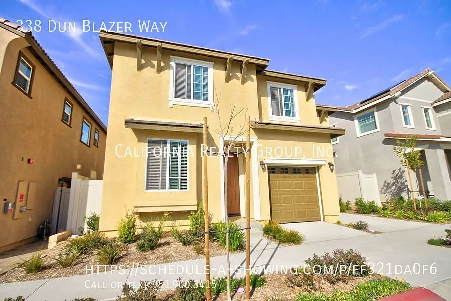 4 bed, 2.5 bath, 2156 sqft, $3,750 — Photo 3