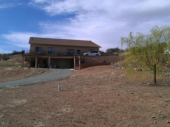 2nd image of 2205 S Tiffany Ln