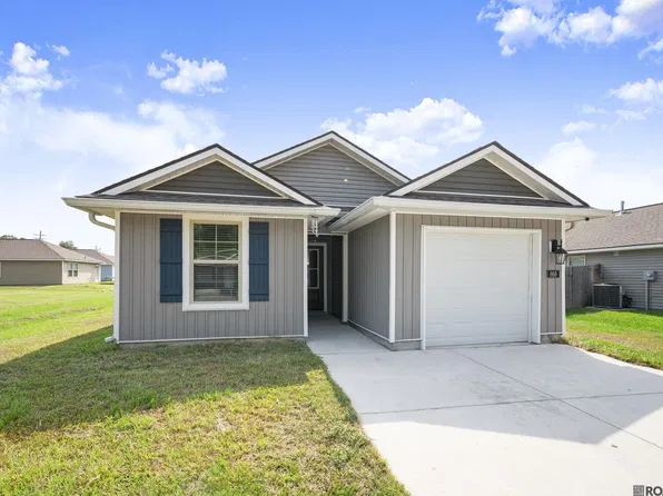 868 N 10th St, Pt Allen, LA 70764
