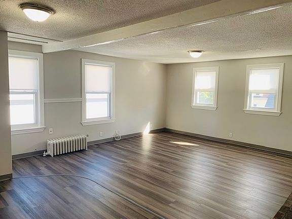 2nd image of 80 Robbins St