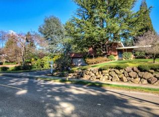 18904 4th Ave SW, Normandy Park, WA 98166