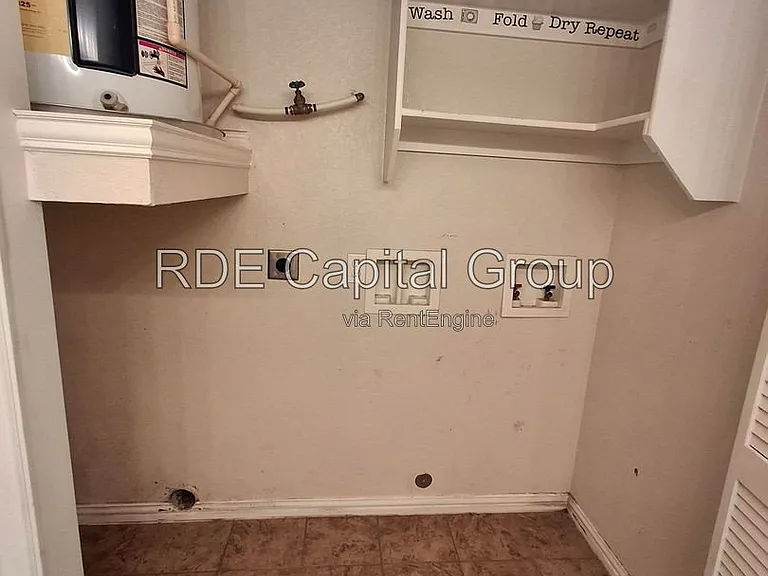 5203 Bexar St #2C — Photo 17