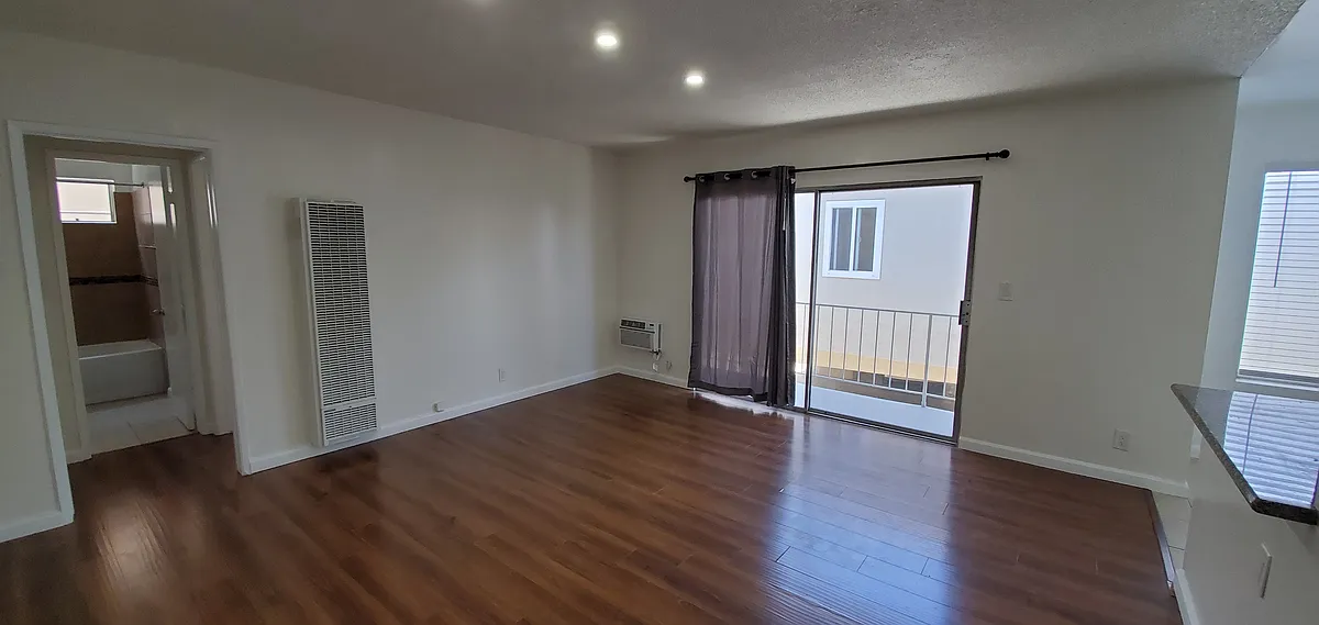 Building Photo - 3759 Bagley Ave #8