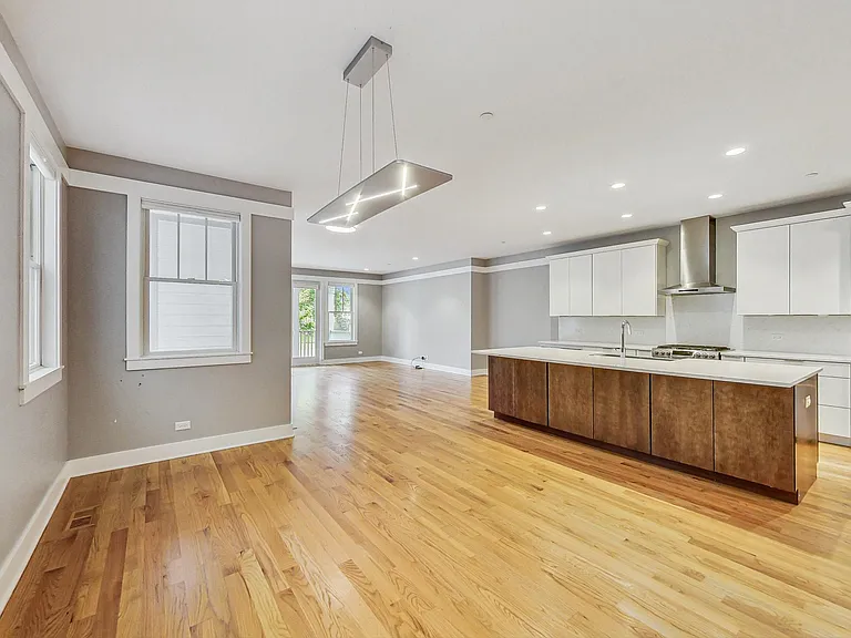 8101 Floral Ave — Photo 7