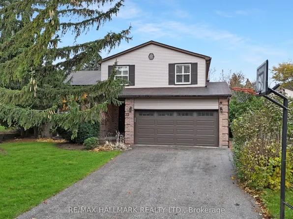 22 Avondale Cres, Aurora, ON L4G 3P6