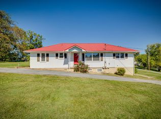 127 Central Dr, Johnson City, TN 37601
