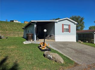 109 Lake Arthur Dr, Portersville, PA 16051