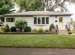 904 N Rensselaer St, Griffith, IN 46319